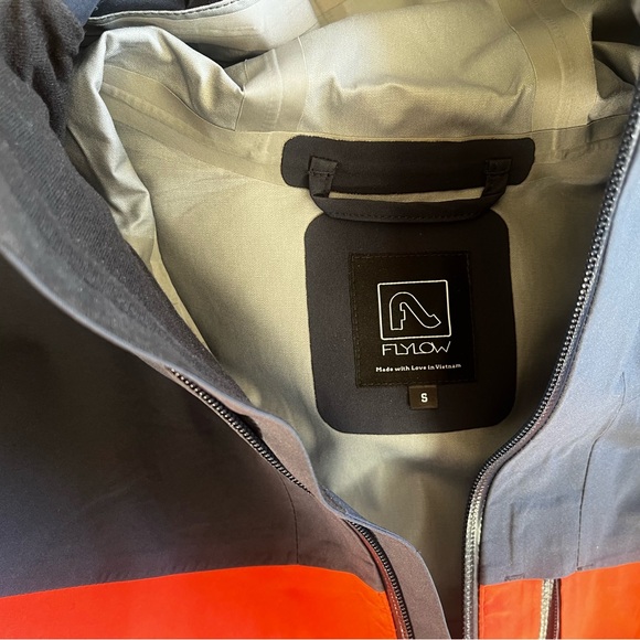 Flylow Lucy ski jacket size small - Picture 3 of 5